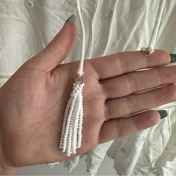 FARM Rio Off White Flutter Sleeve 3D Flower Cotton Mini Dress Size Medium - Picture 3 of 7